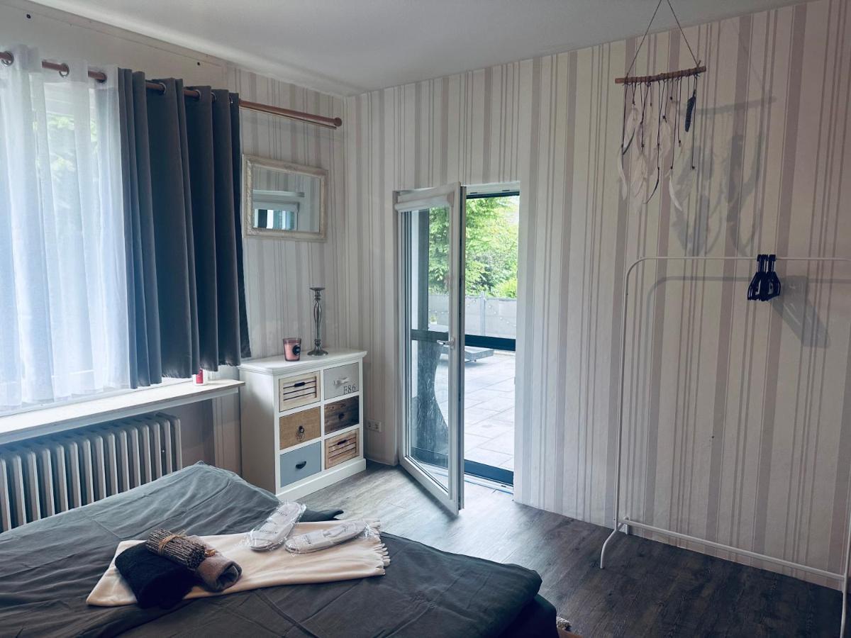 4 Zimmer 11 Personen Wohnung Garten Terrasse Grill 2 Badezimmer Wuppertal Exteriör bild
