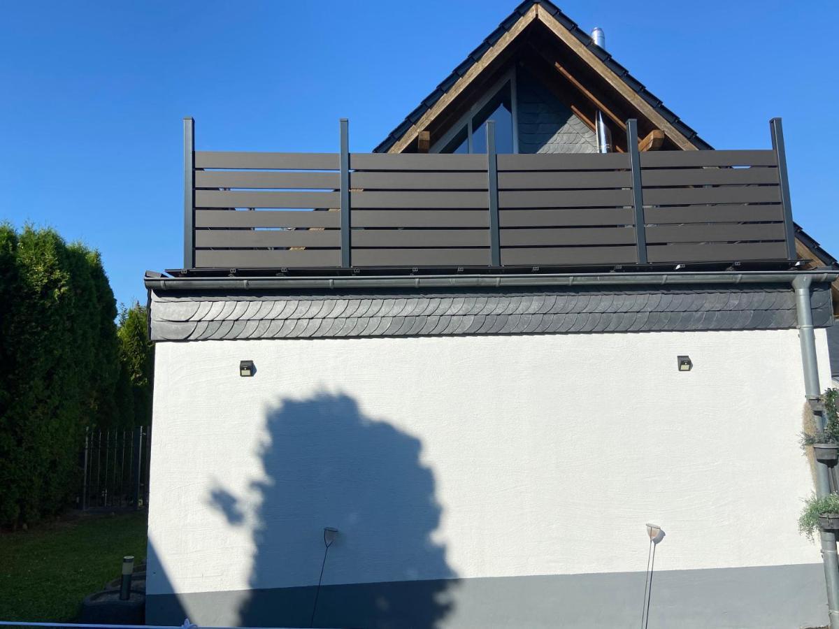 4 Zimmer 11 Personen Wohnung Garten Terrasse Grill 2 Badezimmer Wuppertal Exteriör bild