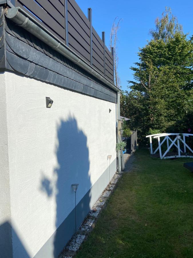 4 Zimmer 11 Personen Wohnung Garten Terrasse Grill 2 Badezimmer Wuppertal Exteriör bild