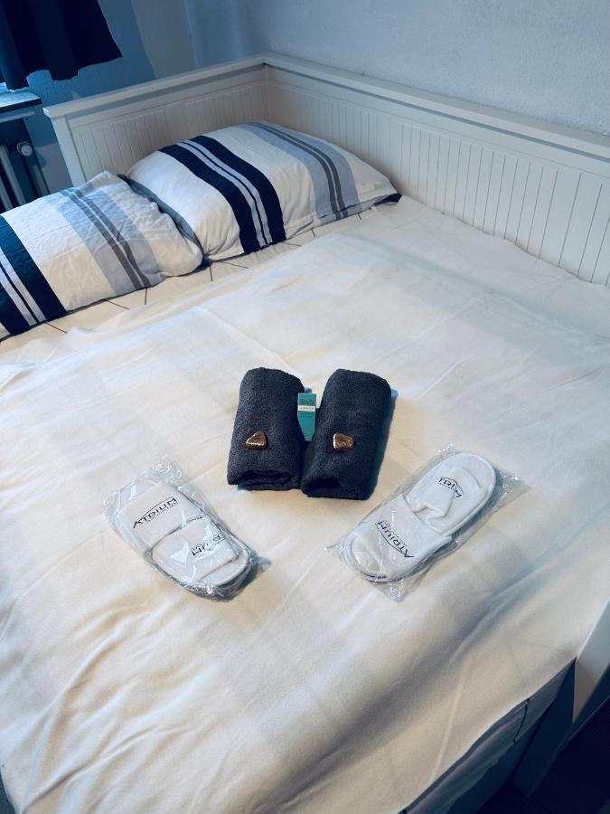 4 Zimmer 11 Personen Wohnung Garten Terrasse Grill 2 Badezimmer Wuppertal Exteriör bild