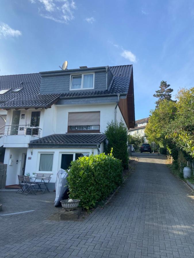 4 Zimmer 11 Personen Wohnung Garten Terrasse Grill 2 Badezimmer Wuppertal Exteriör bild