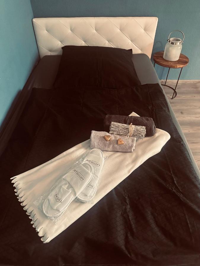 4 Zimmer 11 Personen Wohnung Garten Terrasse Grill 2 Badezimmer Wuppertal Exteriör bild